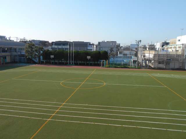校庭