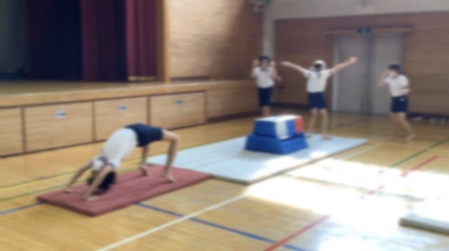 マット運動（2組）