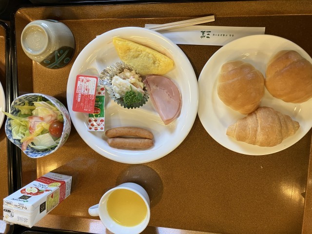 朝食は洋食です。