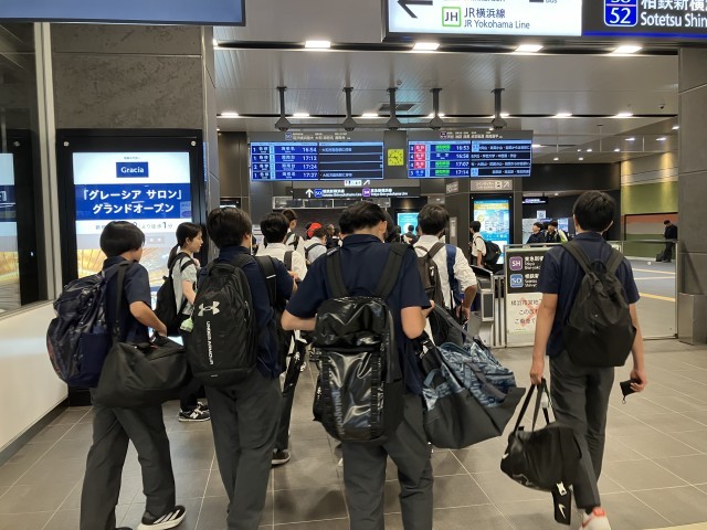 東急線改札の様子