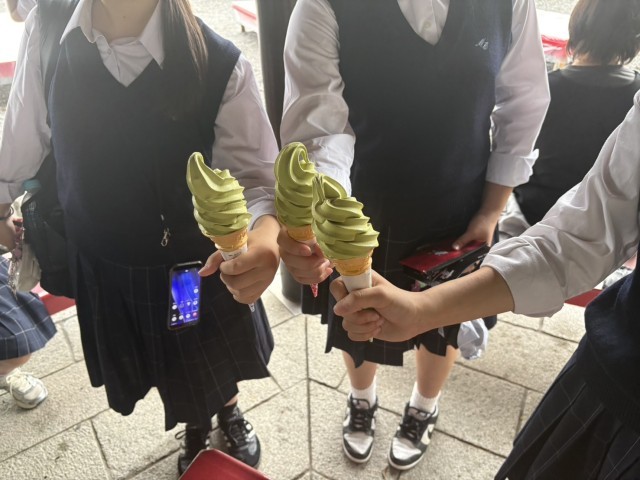 軽食で抹茶アイス！