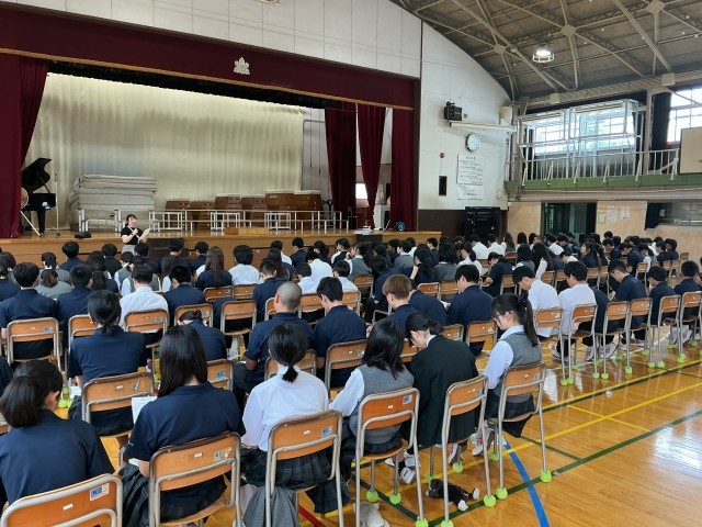 第2学年合唱練習