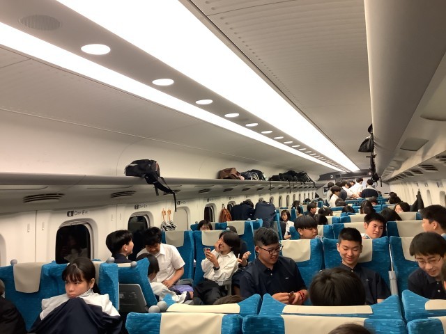 行きの新幹線①